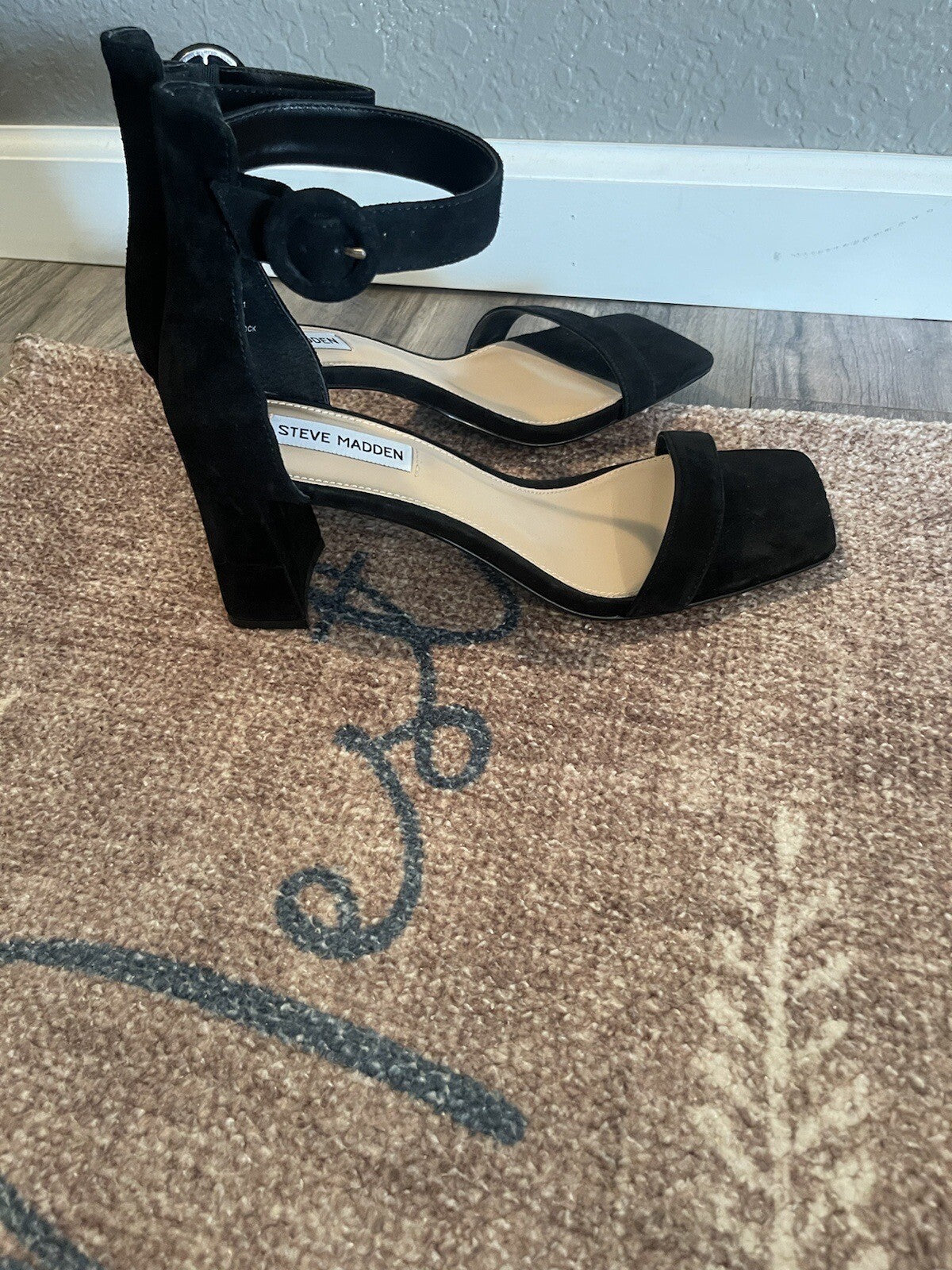 Steve Madden Heels Black Velvet Size 9.5 New 