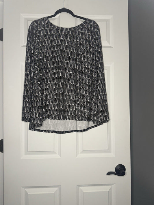 Betseys Boutique Shop Long Sleeve Blouse  Xl Black White Lined Print 