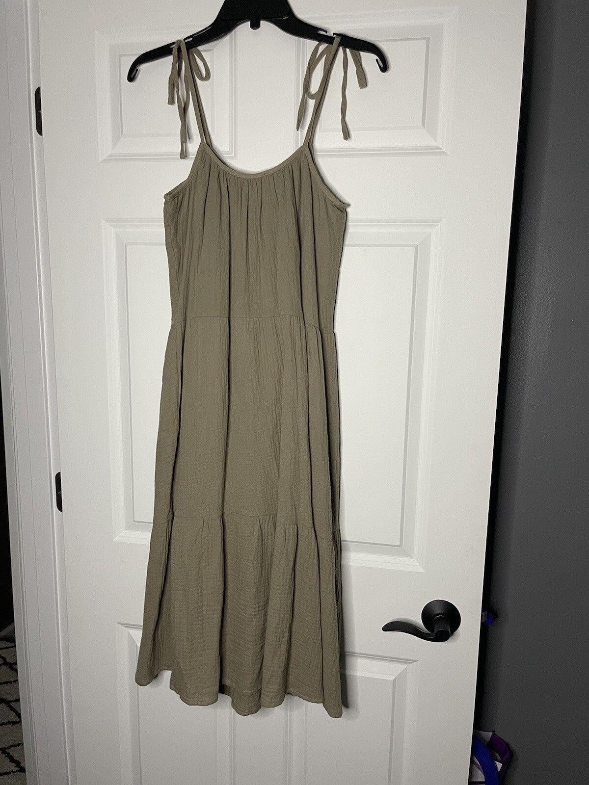 New in ingrid tiered mini dress sleeveless small taupish Green NWT