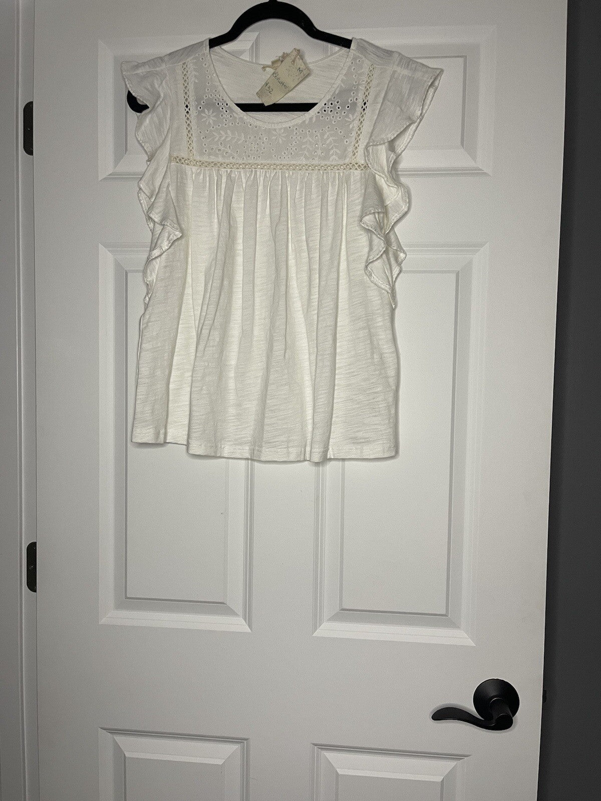 Hem And Thread Short Sleeve Blouse Medium White W Floral Crochet Nwt 