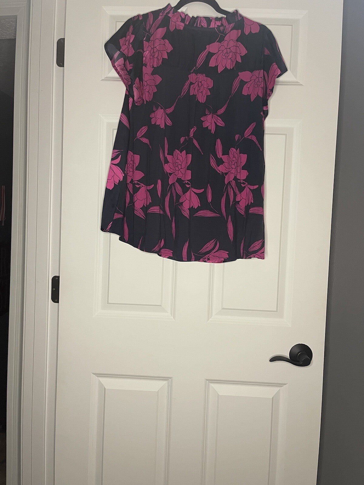 Lane Bryant Short Sleeve Blouse 14/16 Navy With Pink Floral Nwot