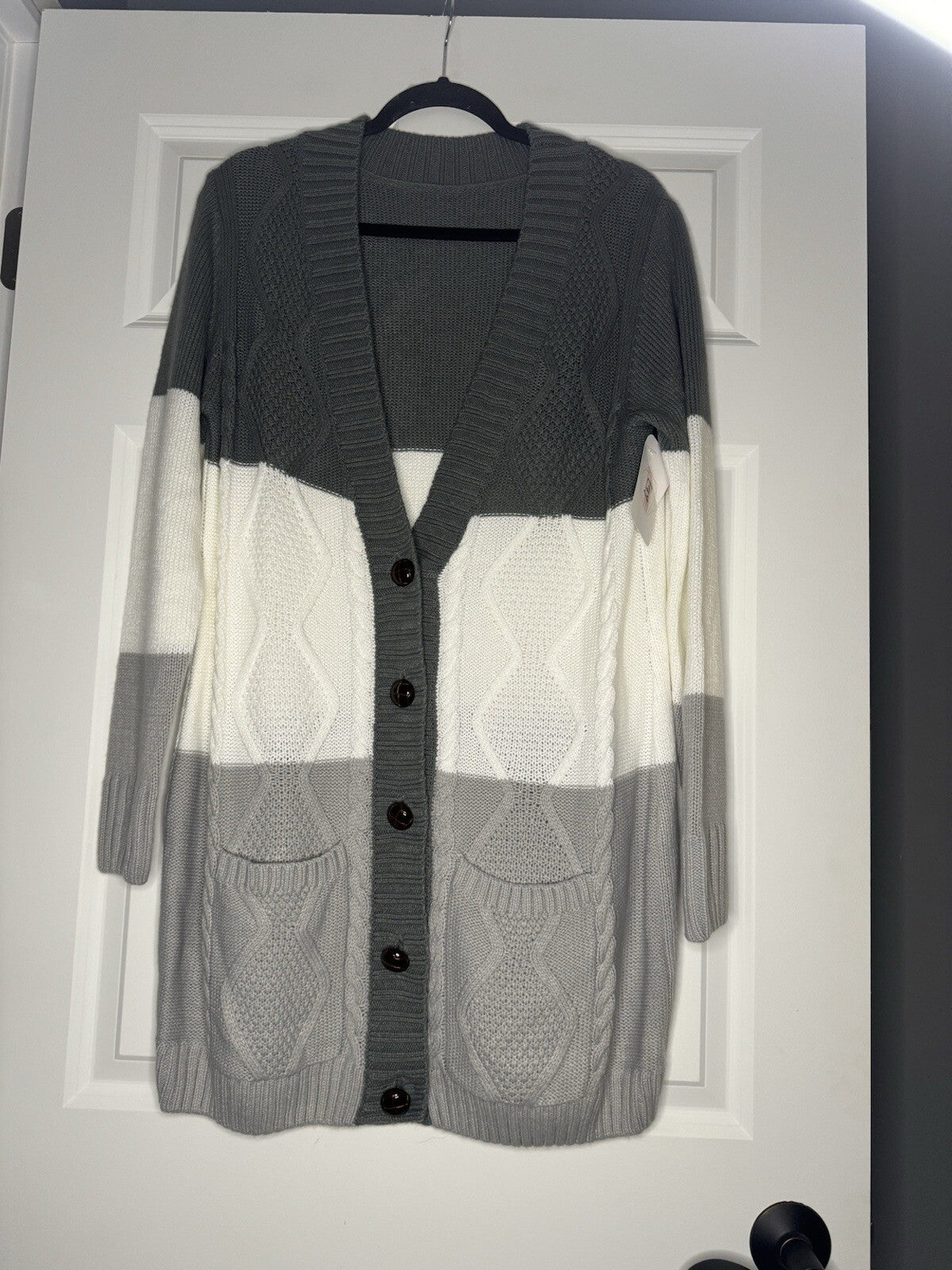 Unbranded Cardigan Xl 2 Shades Of Gray And White Decor Buttons Nwt 