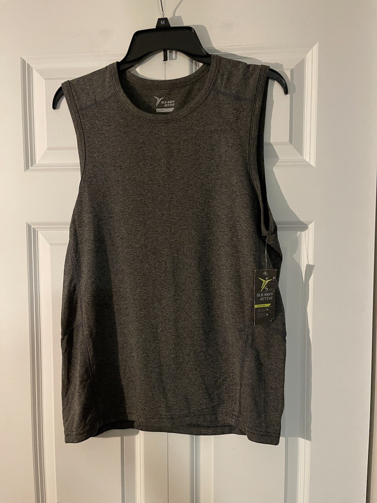 Old Navy active go dry small sleeveless shirt mens gray nwt