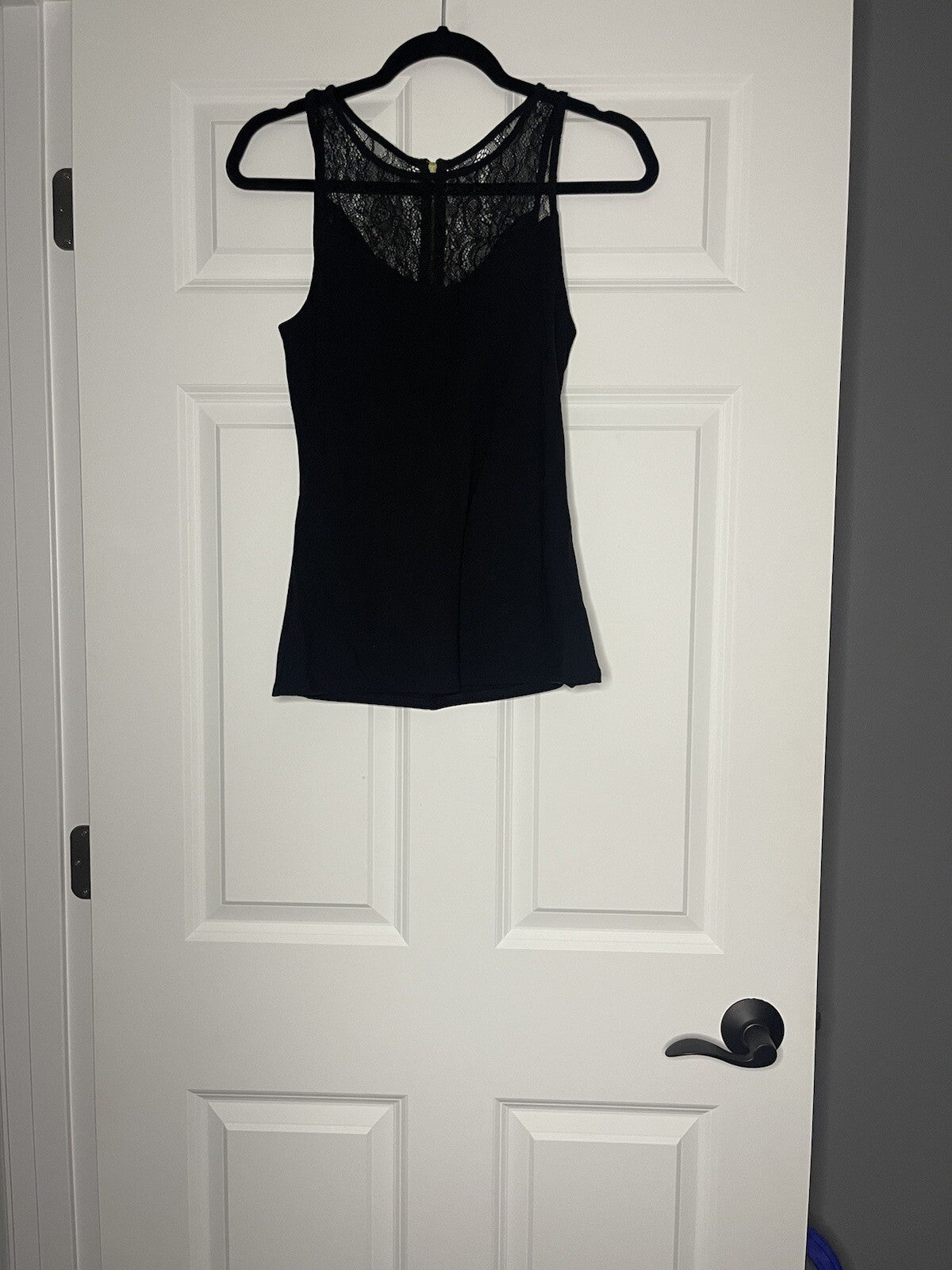 Express sleeveless blouse xs black with lace on top