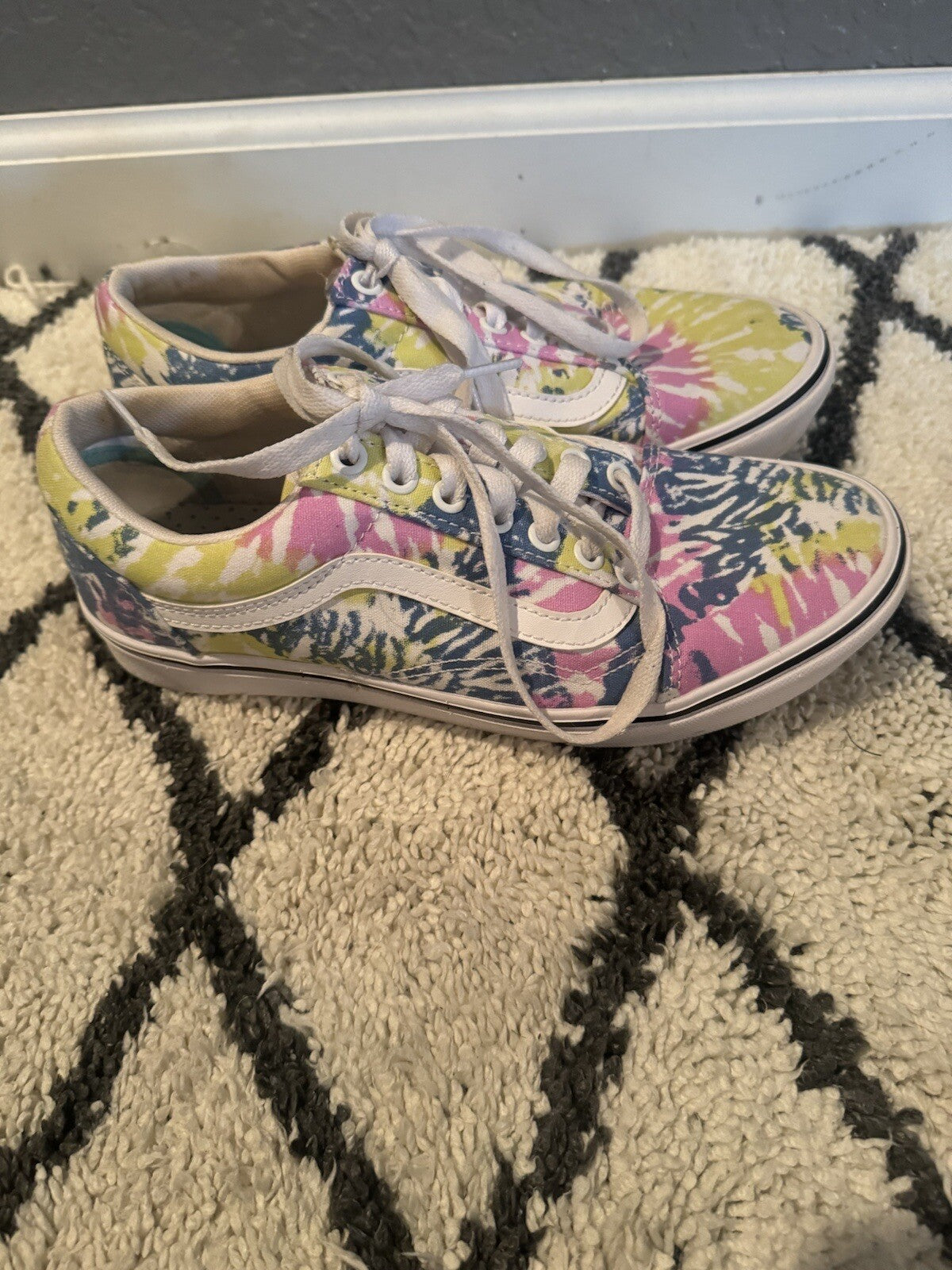 Vans Sneakers Women’s Size 8 Pink Blue White Lime Tie Dye 