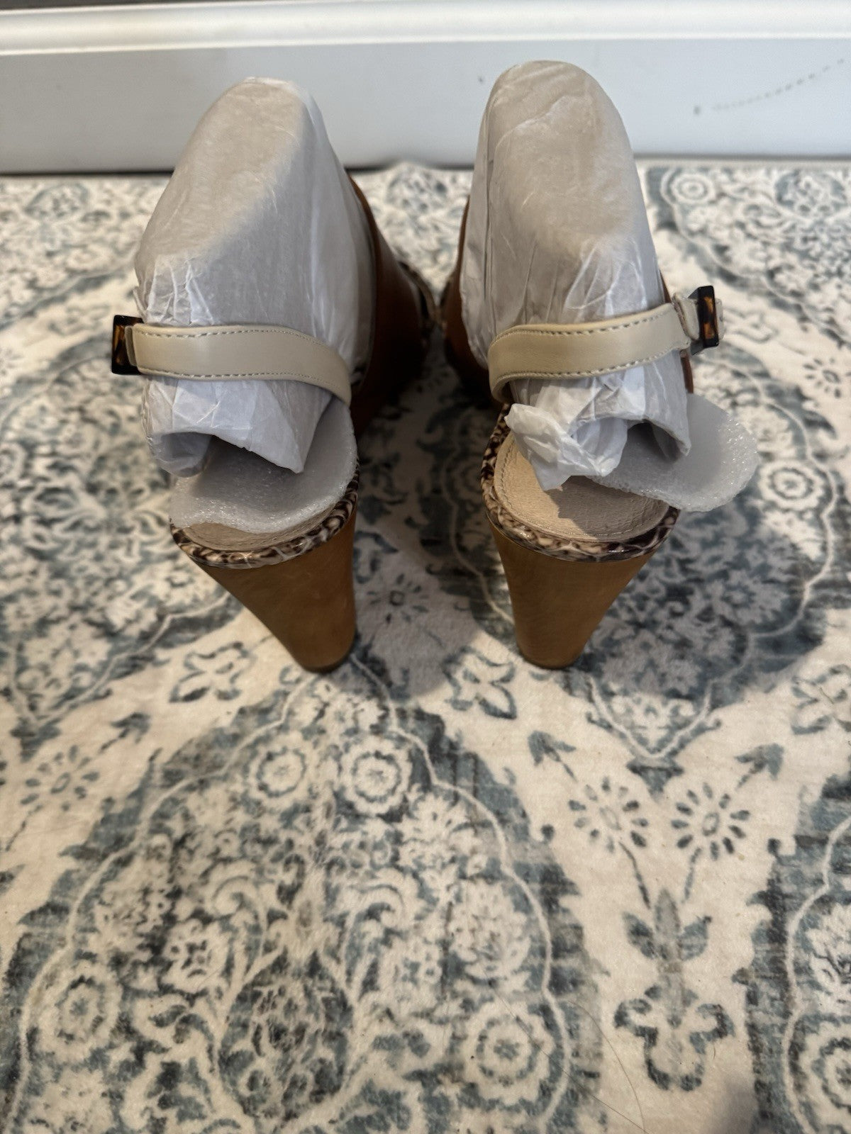 Louise Et Cie Brown Beige Snakeskin Sandal W Heel Size 9 New 