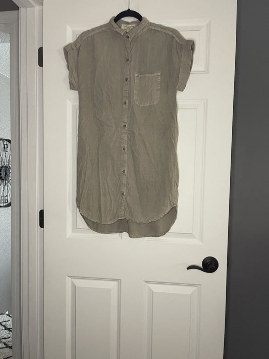 Cloth And Stone Button Up Dress XS Taupe Shorter In Front 