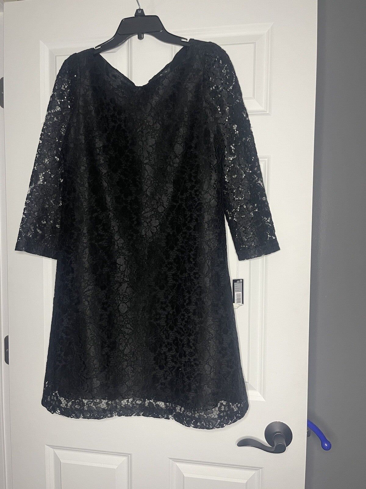 Tahari 3/4 sleeve lace dress size 8 black NWT 