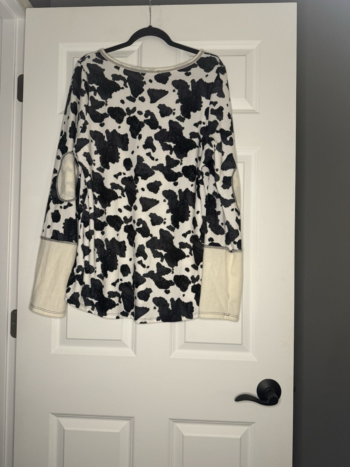 Lovely Melody Sweater Xl Cream Charcoal Animal Print 