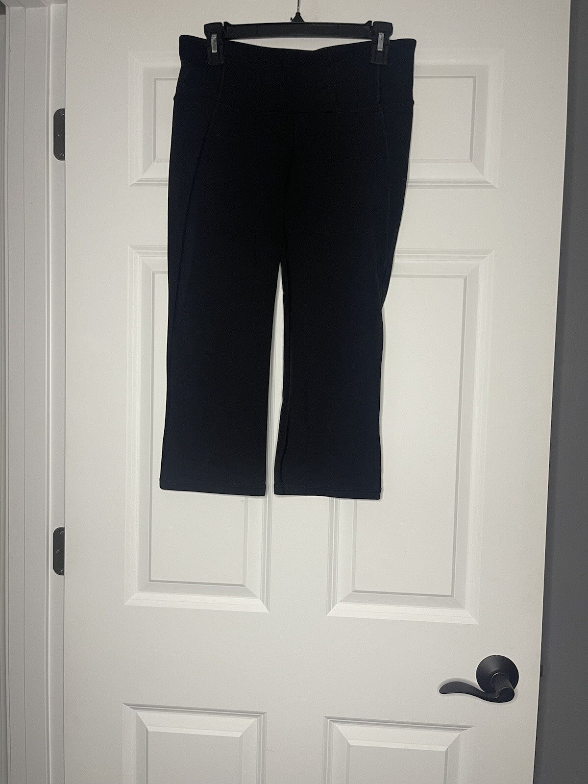 Lululemon Capri Leggings Size 8 Black W Slits In Legs