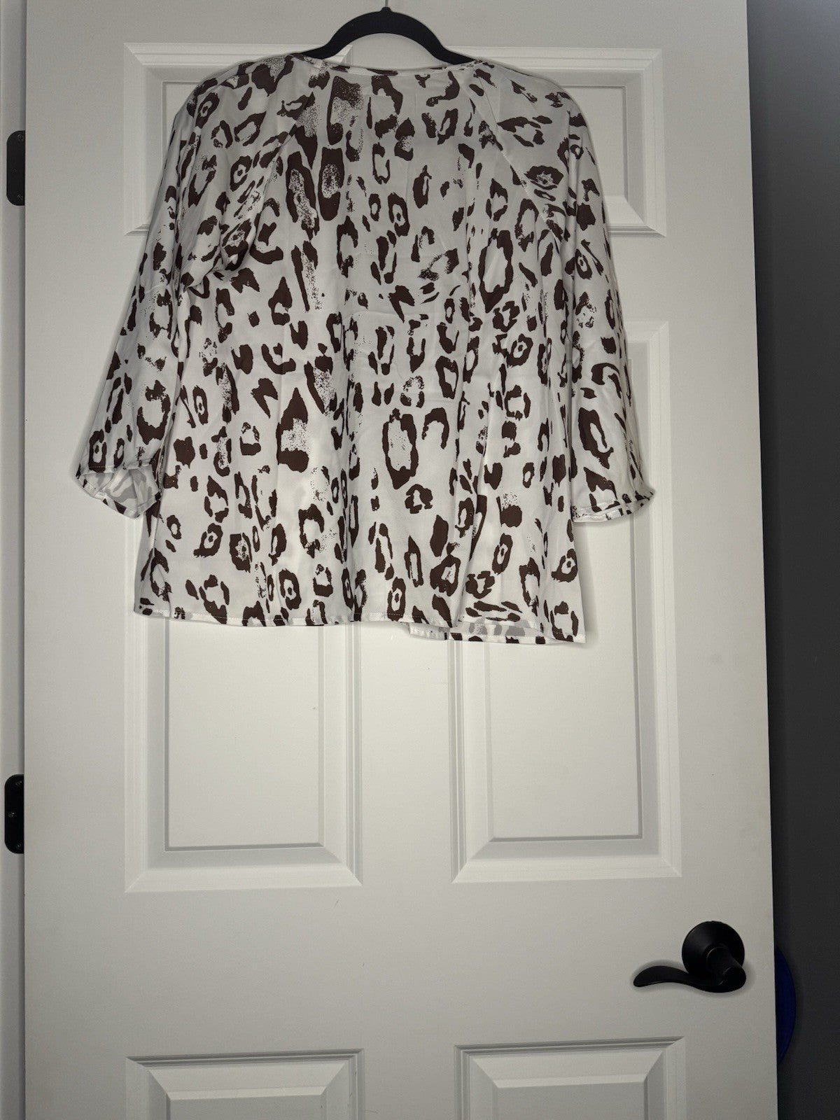 Liam And Co 3/4 Sleeve Blouse White W Brown Animal Print Small Nwt 