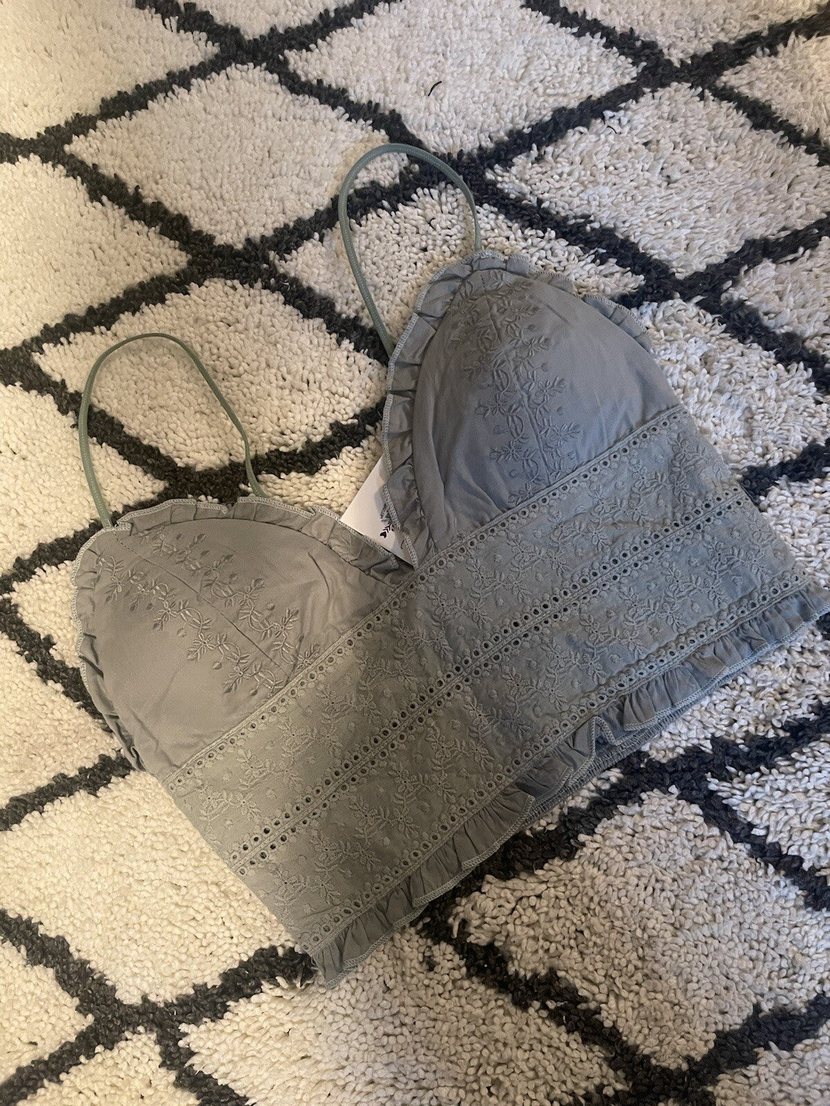 Listicle hollan ruffle bralette small light green NWT