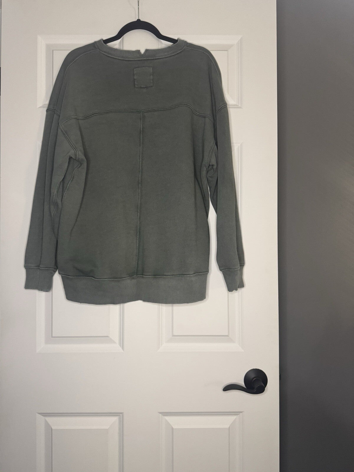 Aerie Crew Sweatshirt Small Distressed Green Slits In Sides Longer In Back