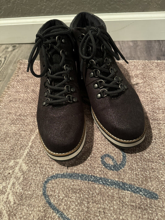 White Mountain Boots Size 10 Black Sparkly 
