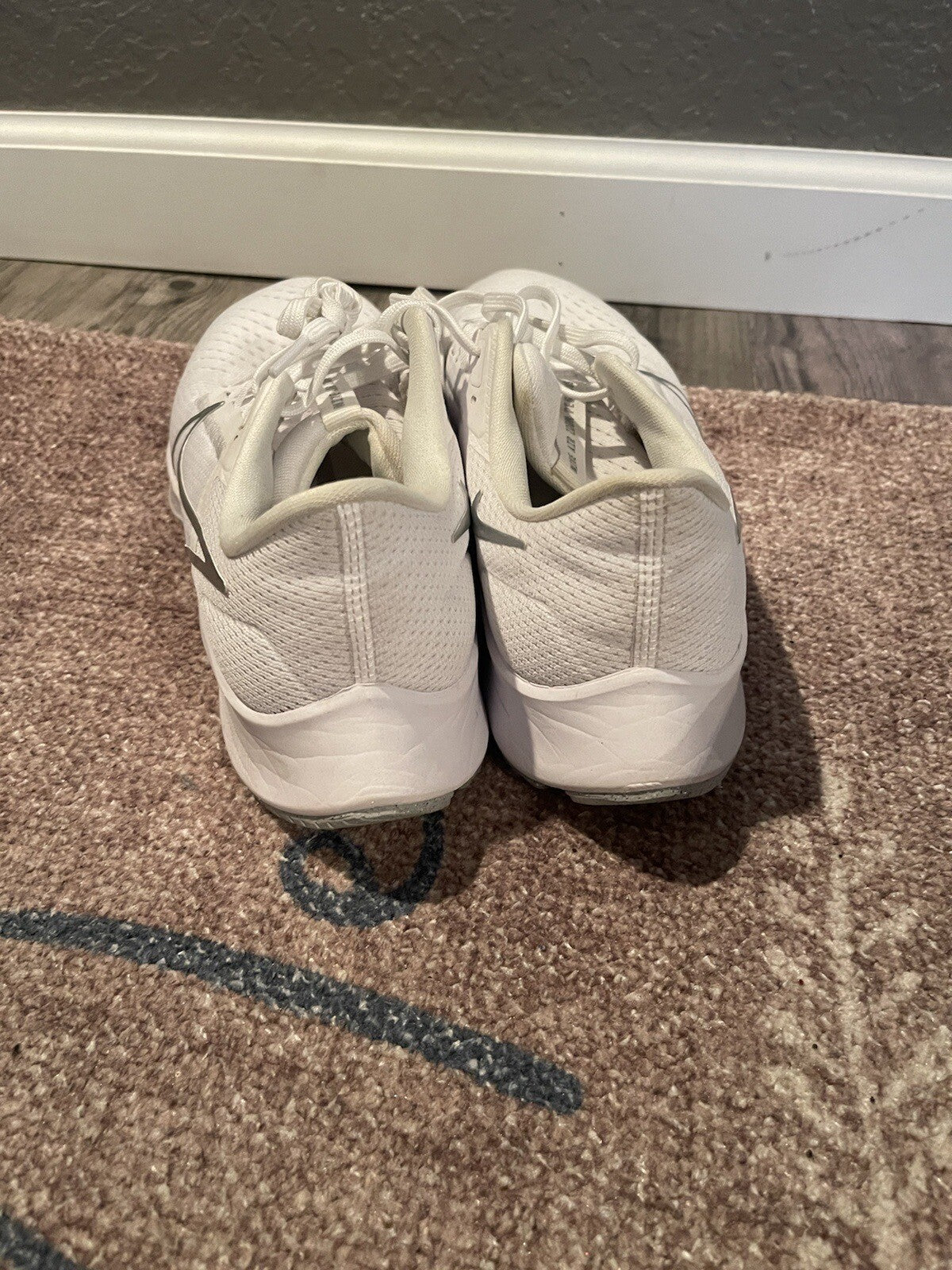 Nike Air Zoom Pegasus 38 White Sneakers Size 10 White