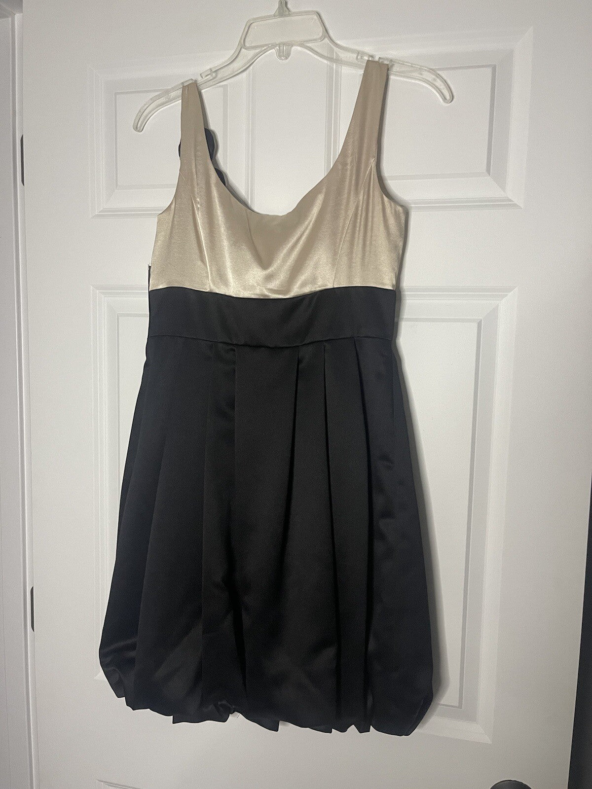 London Times sleeveless dress cream and black size 6 NWT