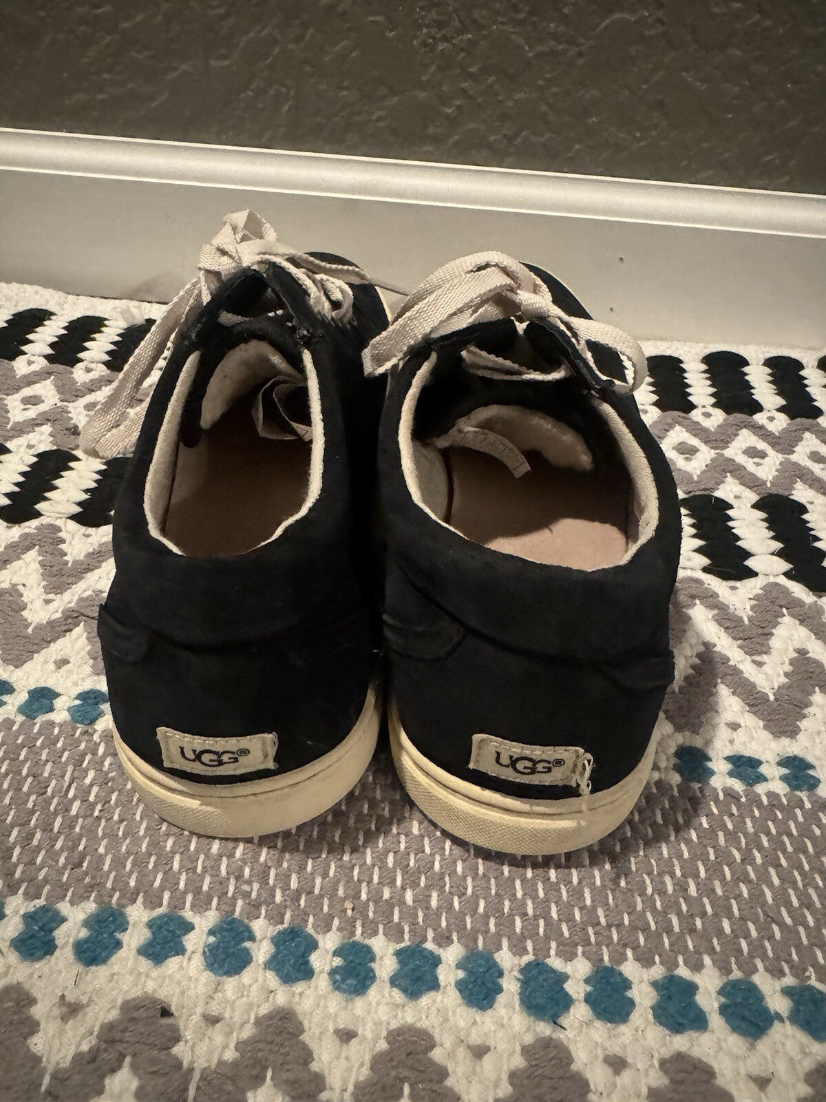 Ugg Sneakers Size 8.5 Navy 