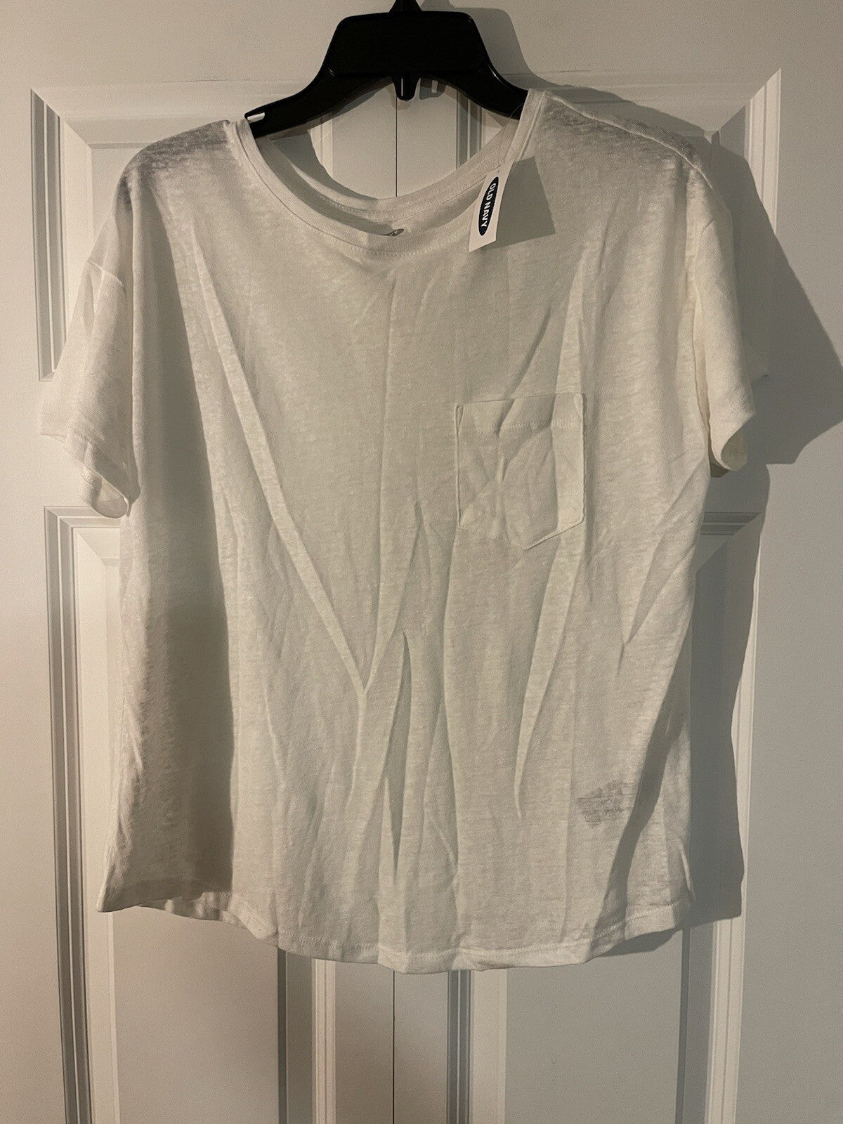 Old Navy short sleeve t-shirt with pocket medium white nwt