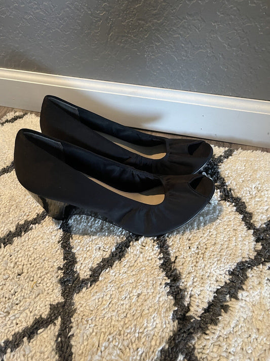 Bandolino Black Peep Toe Heels Size 9