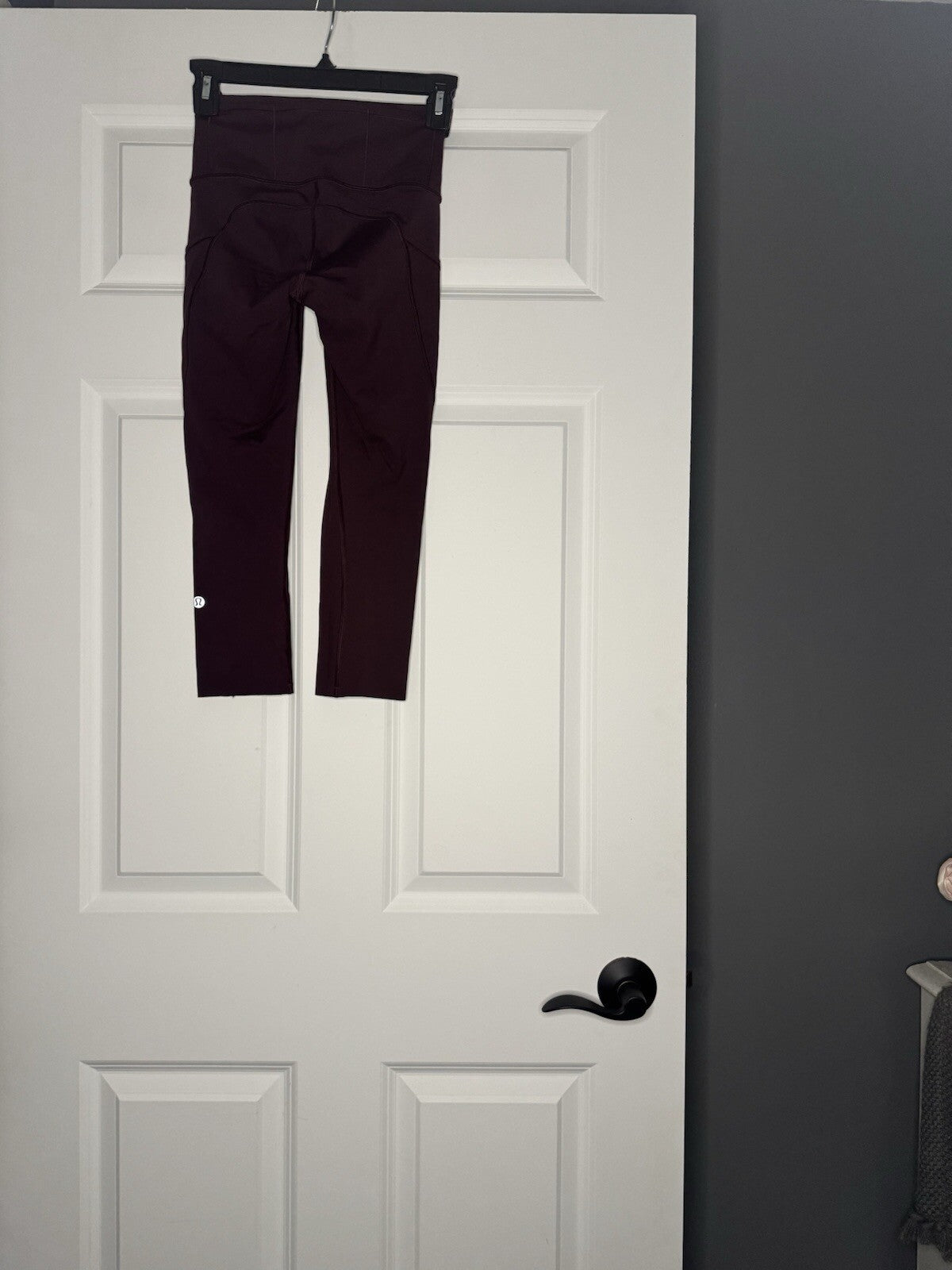 Lululemon Leggings Cropped Size 2 Plum Side Pockets