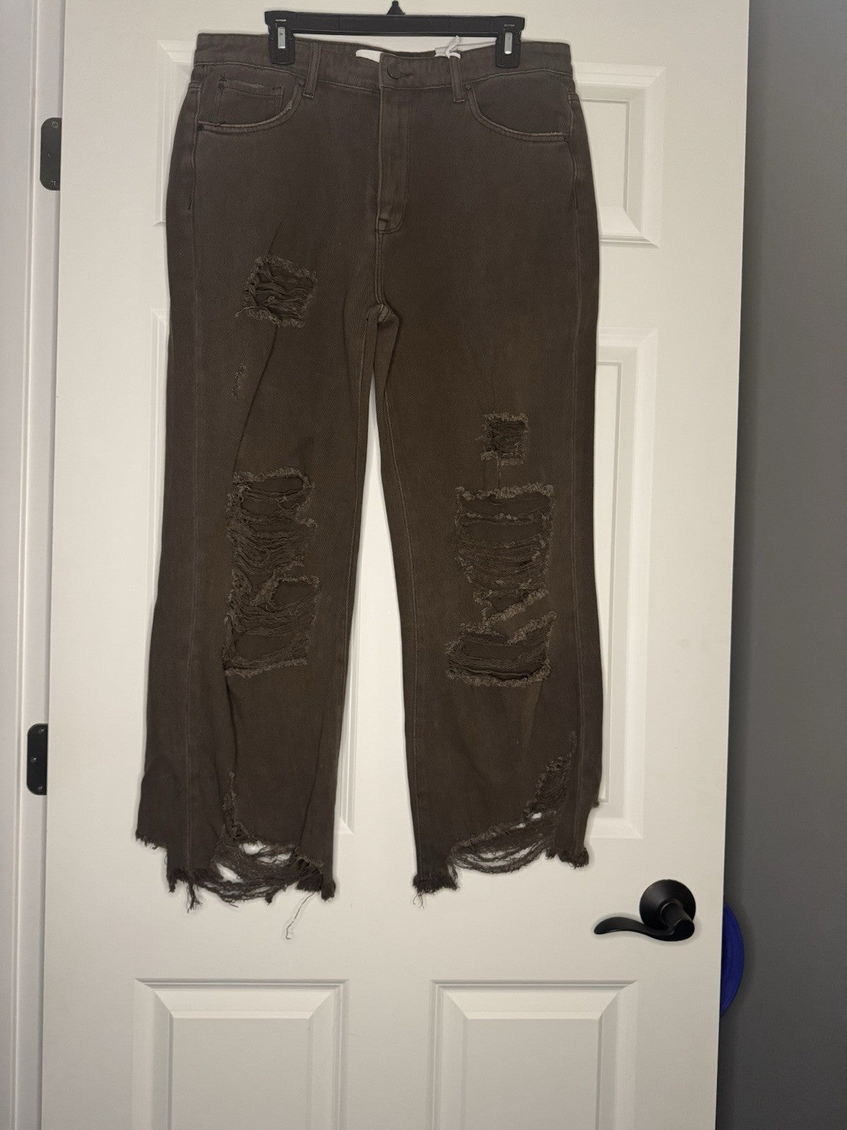 Petra 153 13/30 Jeans Brown Distressed Style P5558VXF-BR Nwt