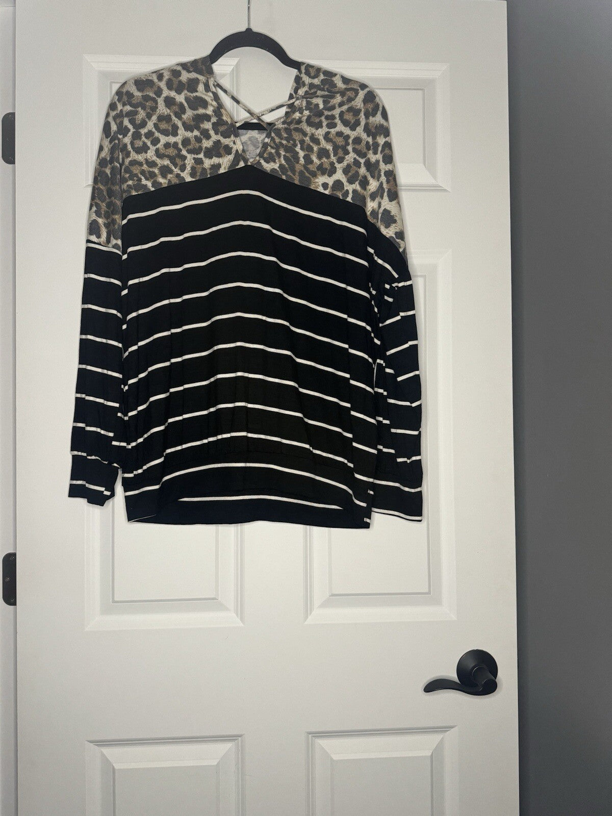 Lovely Melody Long Sleeve Hooded Blouse Xl Black White Stripe & Animal Prt Nwt 