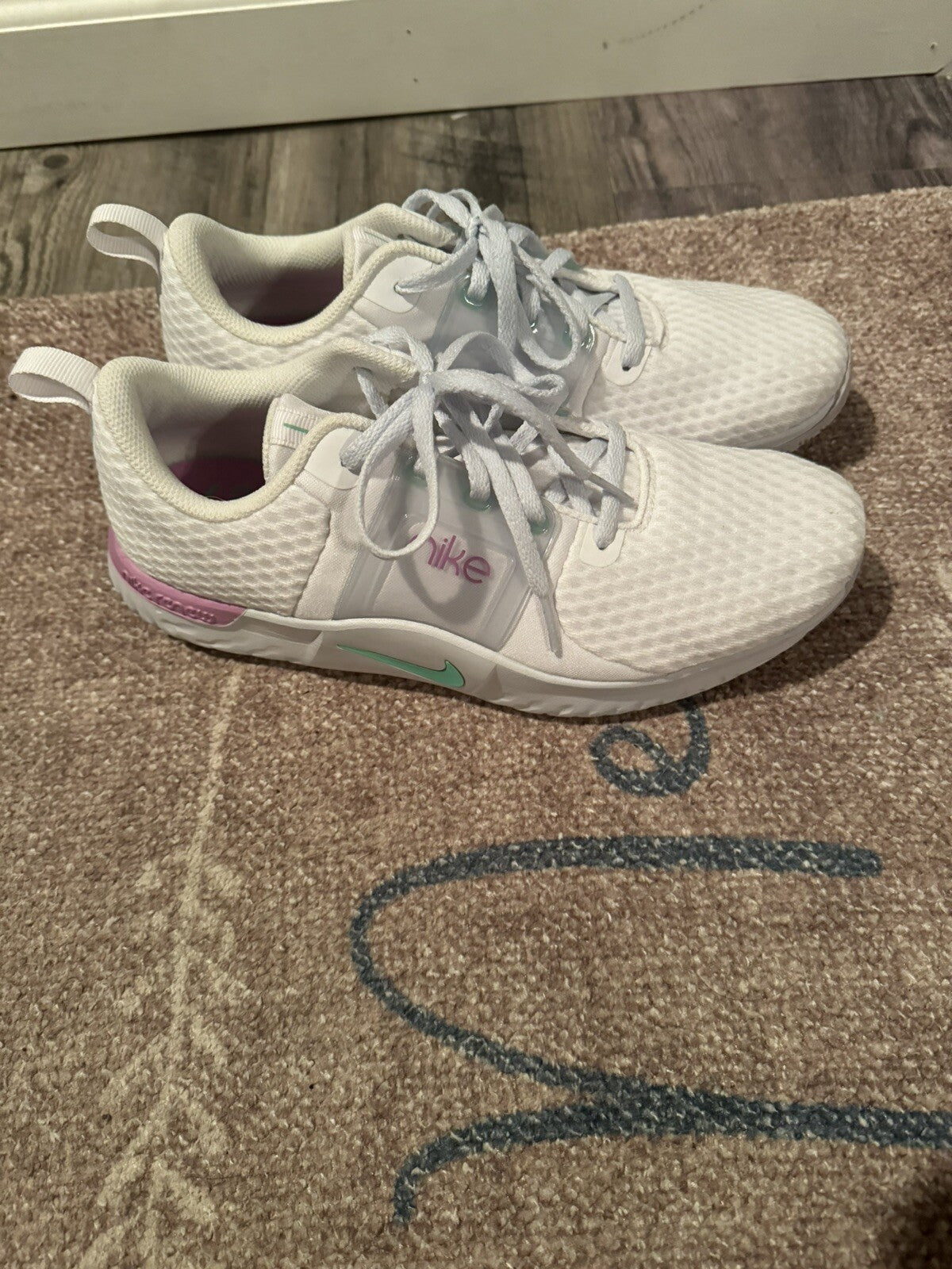 Nike Renew Sneakers Size 10 White Purple Green 