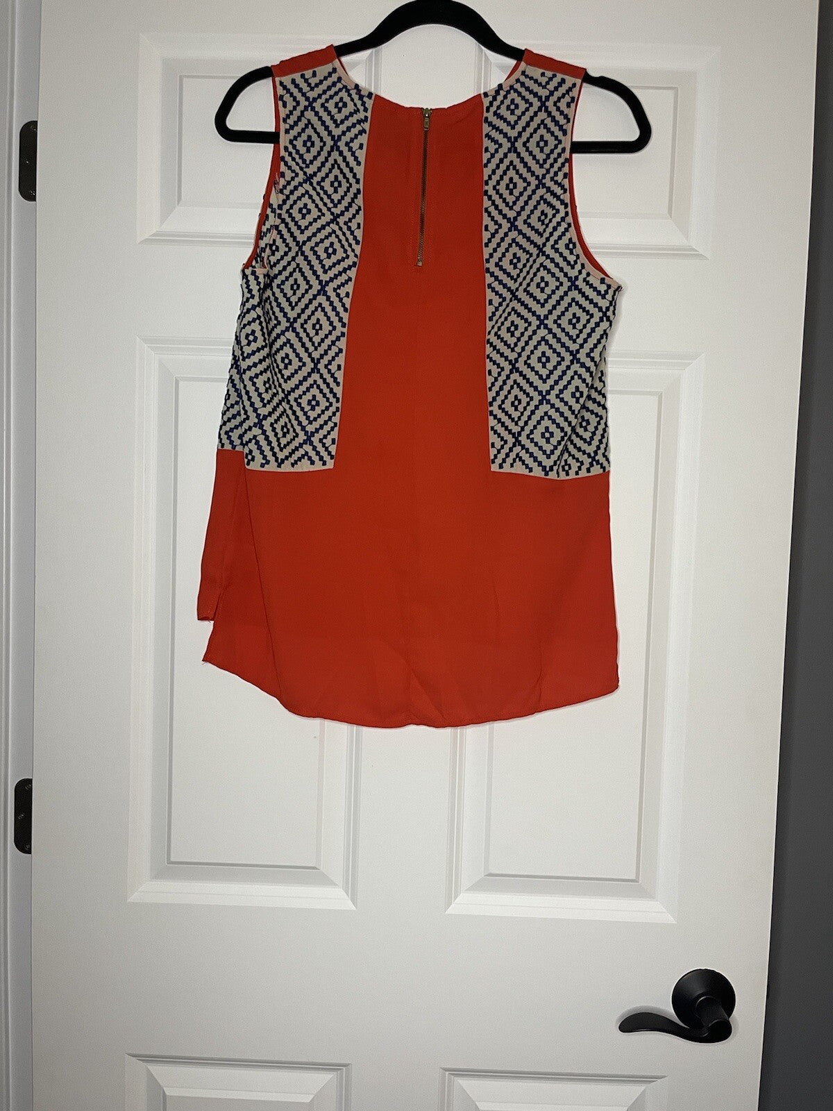 Thml sleeveless blouse small red and cream with navy stitching print 