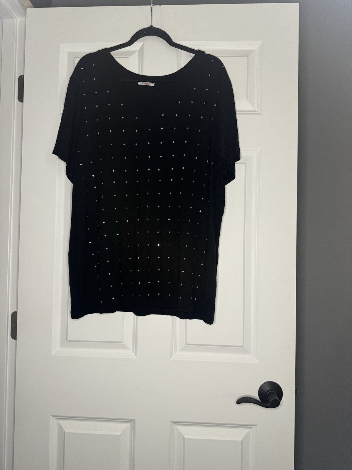 Geegee Short Sleeve Top 1xl V Neck Black W Beading Decor 