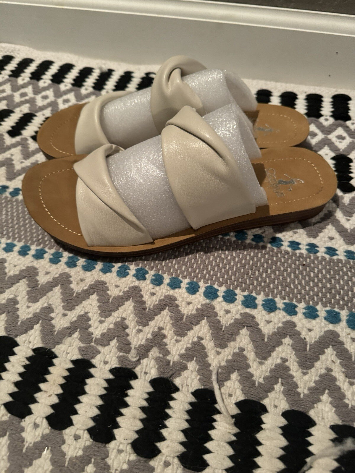 Corkys Size 9 Cream Slip-on Sandals Brand New