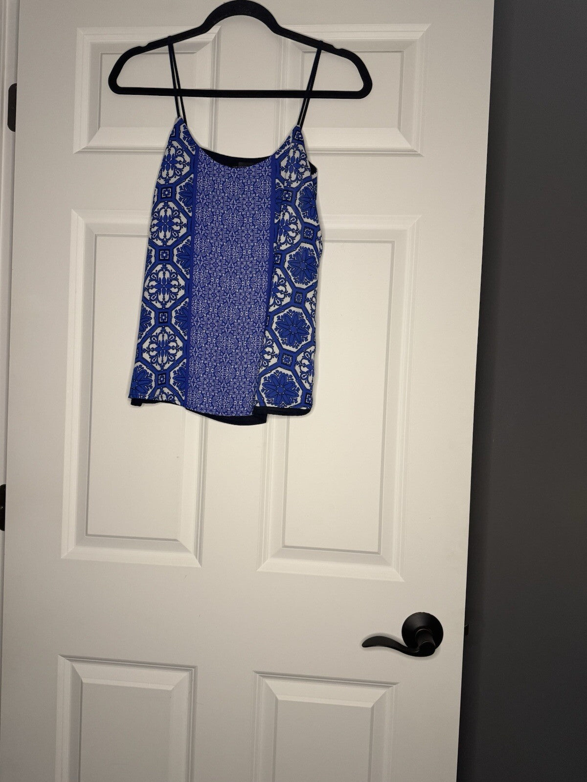 The Limited Sleeveless Blouse XS Blue White Black Floral Print 