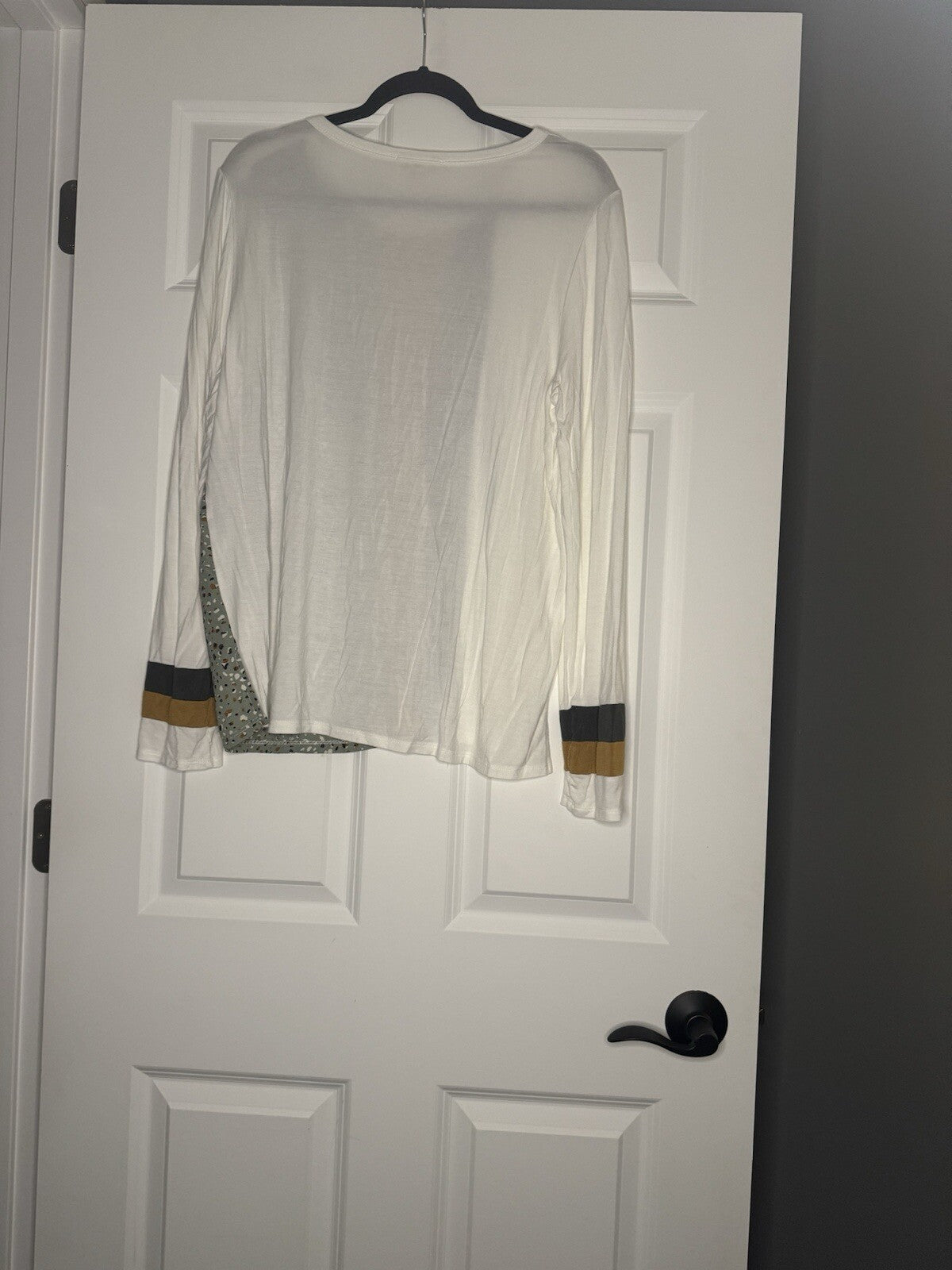 Betseys Boutique Shop Long Sleeve Blouse White Mustard Gray Green Multi Print 