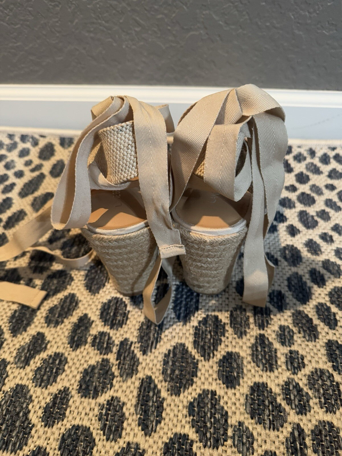 Lane Bryant Tie Up Wedge Shoes Shimmery Beige Size 10w New Msrp 99.95 Super Cute