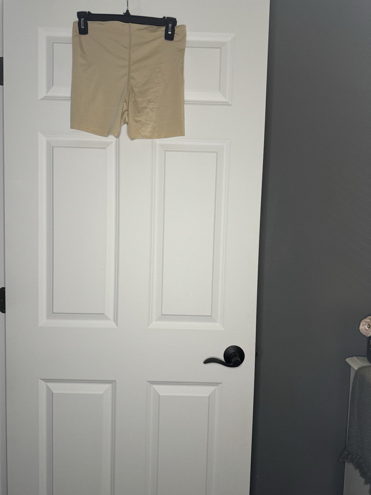 Spanx Large Shapewear Shorts Beige