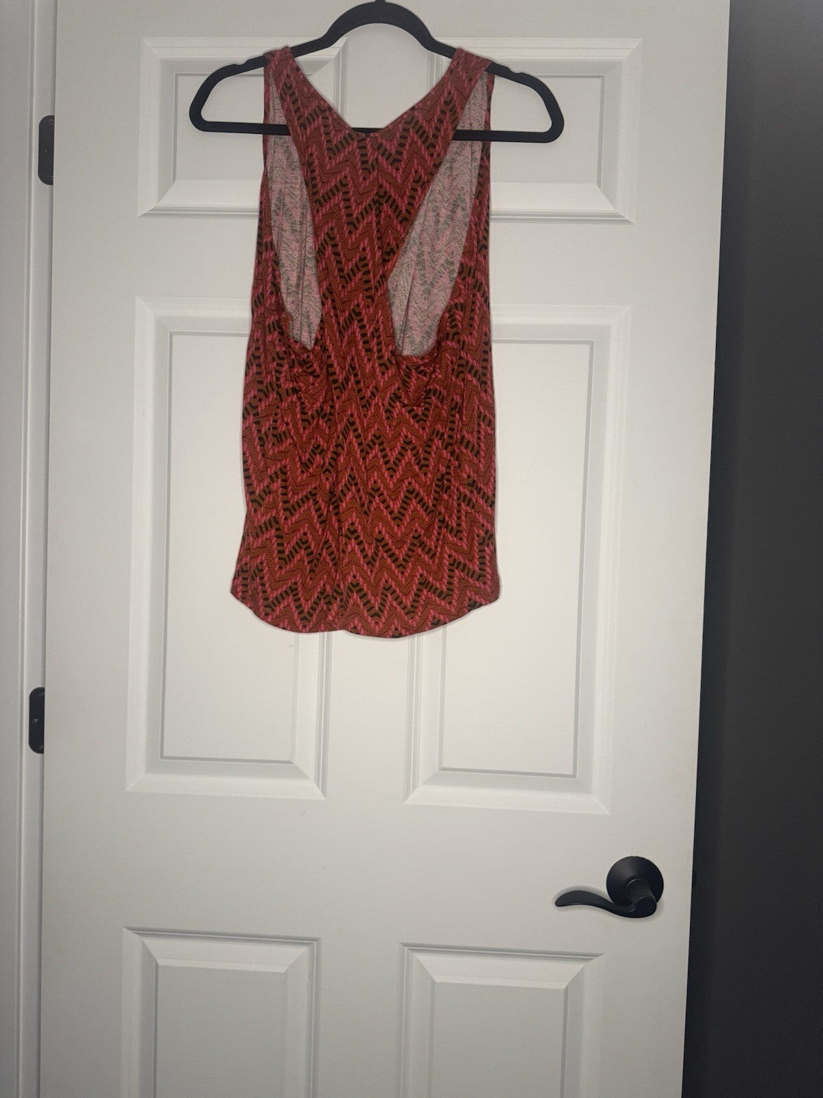 Jack Sleeveles Top Small Red Pink Black Green Print