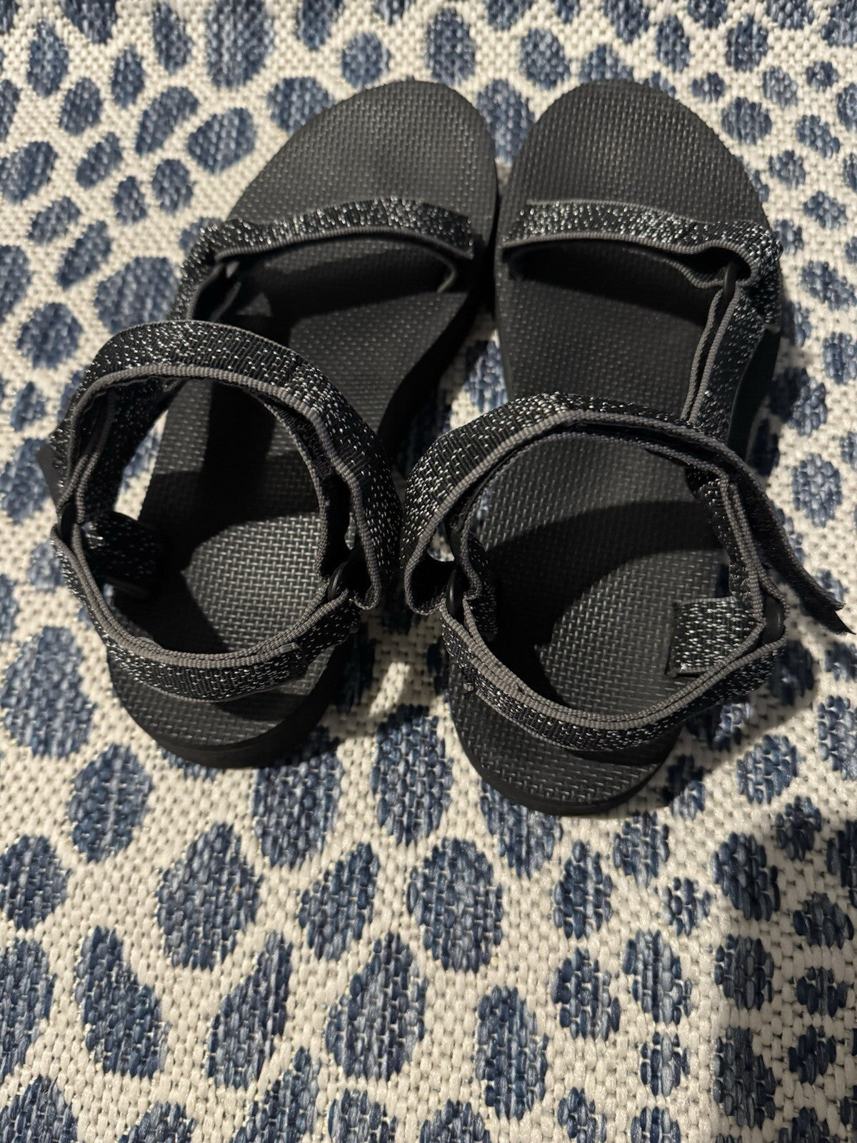 Teva Strappy Black And Silver Sparkle Sandals Size 10
