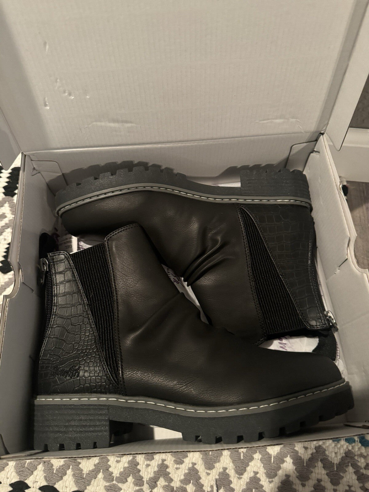 Blowfish Black Local Sheriff All Nighter Boots Alligator Back 9 New 
