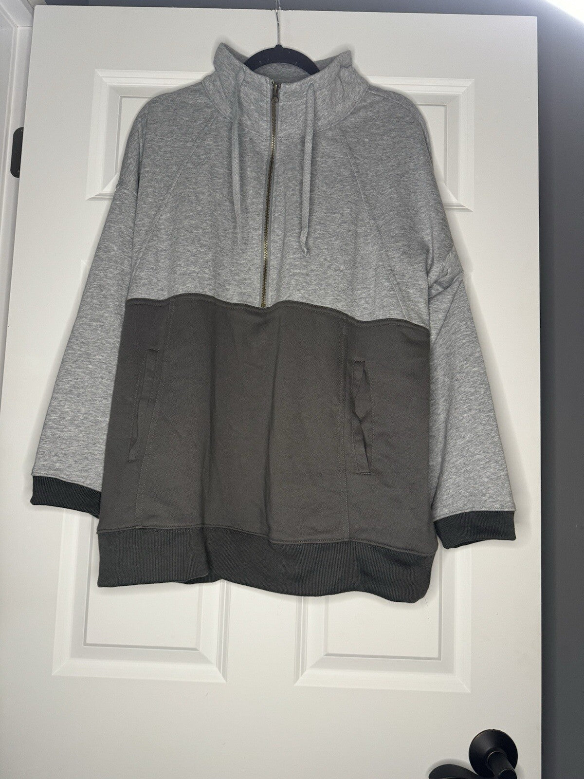 Unbranded Half Zip Sweatshirt 2xl 2 Different Shades Of Gray