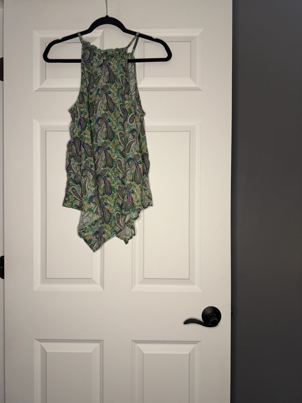 Maurice’s Sleeveless Blouse Medium Green W Multicolor Paisley Print Nwt 