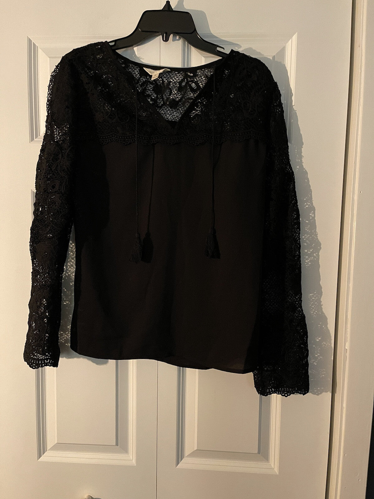 Adiva long sleeve blouse size medium Lace