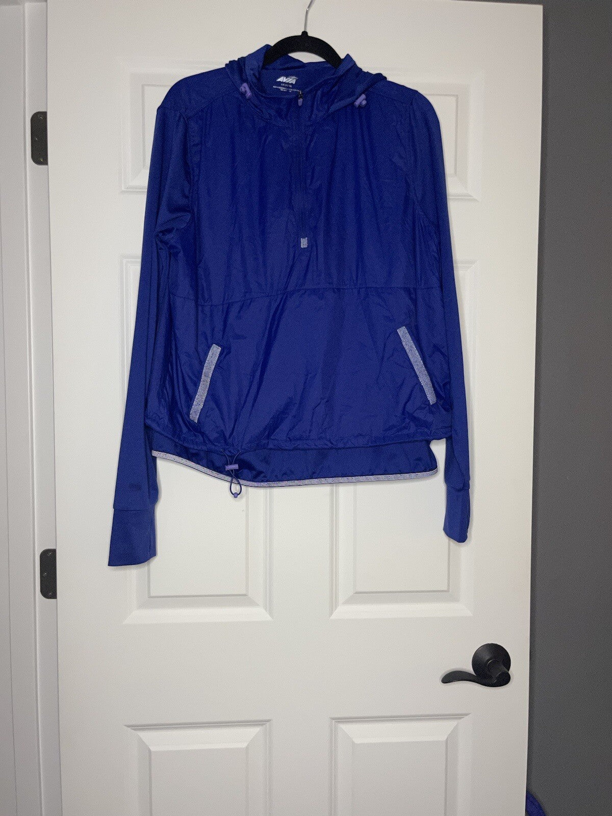 Avia half zip jacket large 12-14 Blue with hood