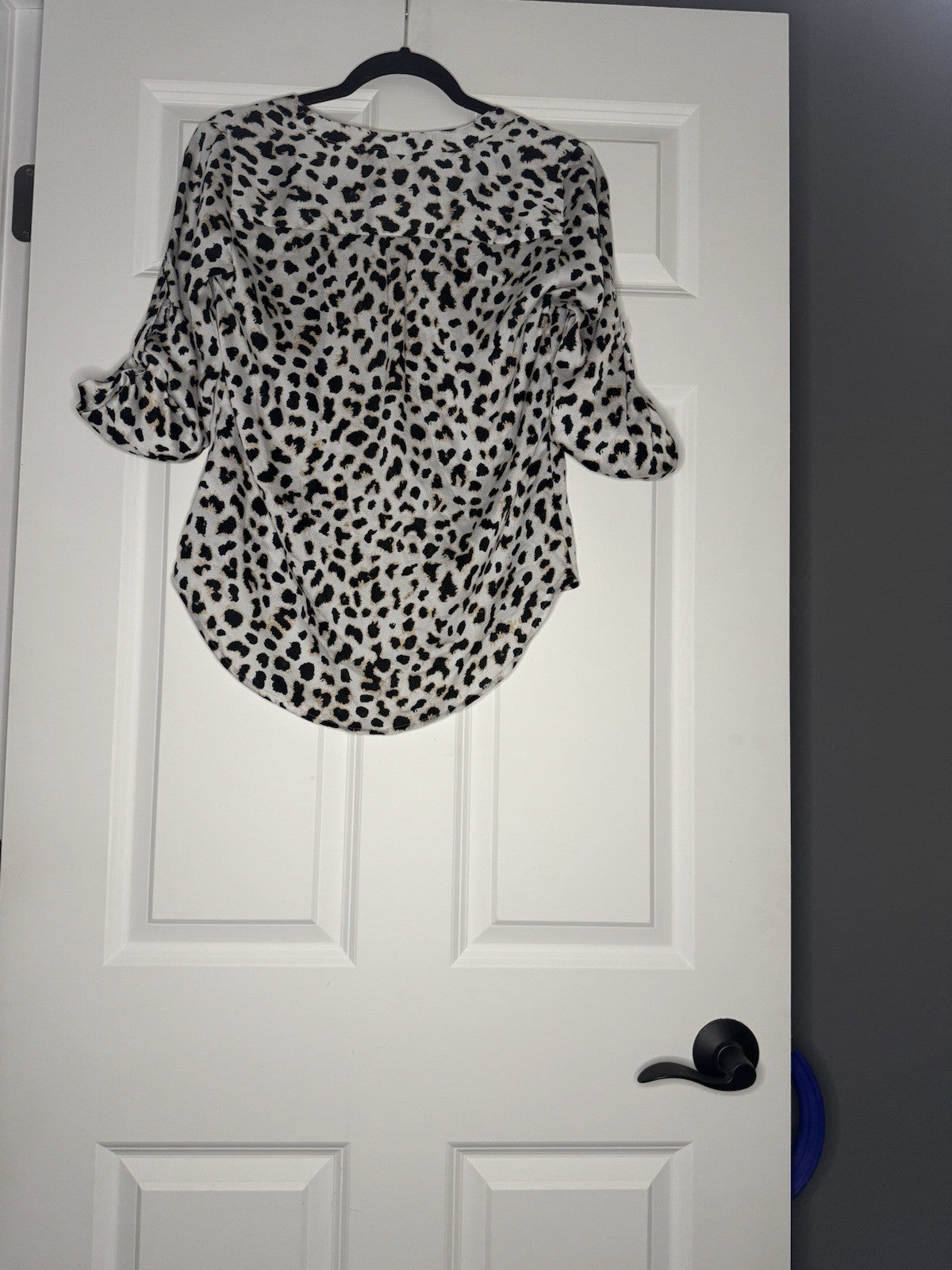 Express Blouse Can Be 3/4 Or Long XS White W Black Brown Animal Print