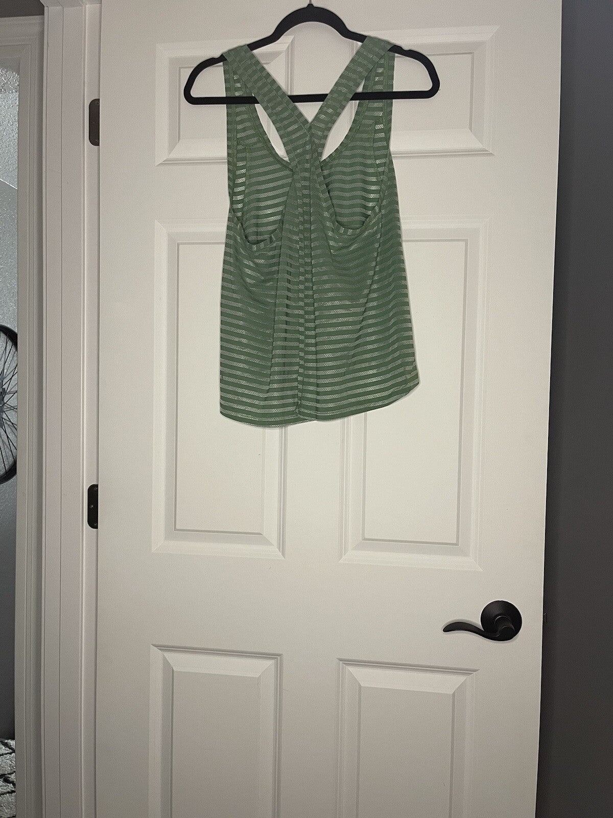 Zyia Split Open Back Tank Top Green And Gray Large