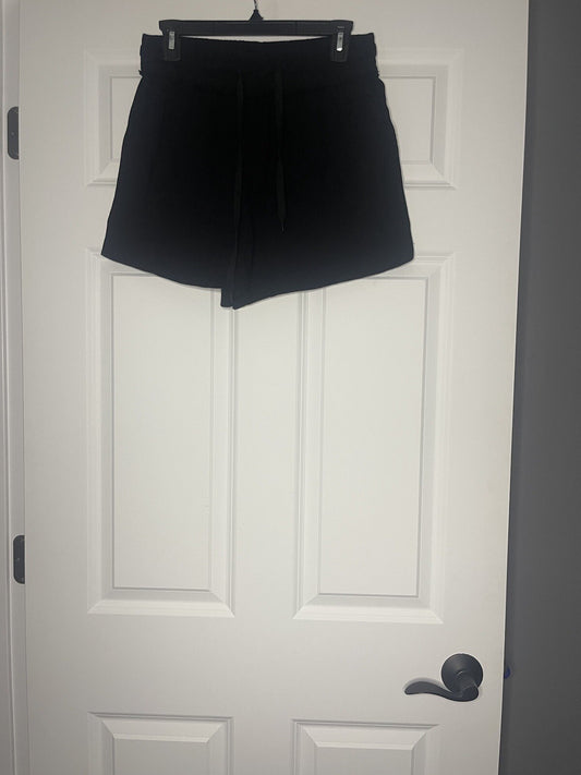White birch shorts black medium nwot 