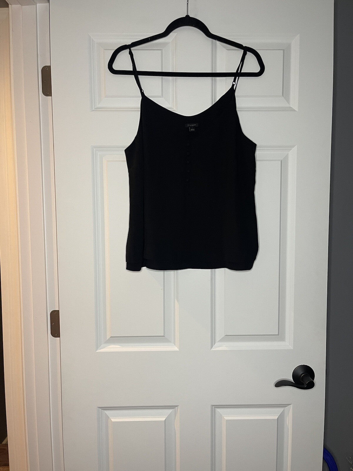 Ann Taylor loft sleeveless blouse large black with decor buttons in front