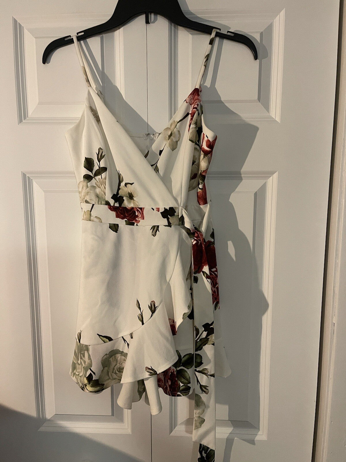 Windsor sleeveless dress small White With Multicolor Floral Print