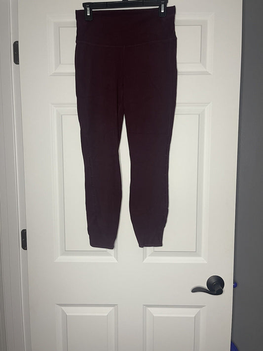 Athleta leggings ankle length medium plum Mesh On Bottom Sides