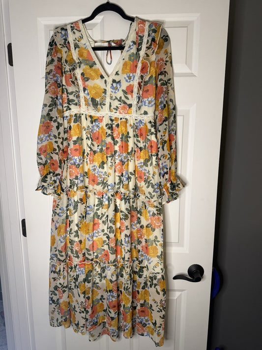 In Loom Long Sleeve Dress Large Cream W Lace And Multicolor Floral 