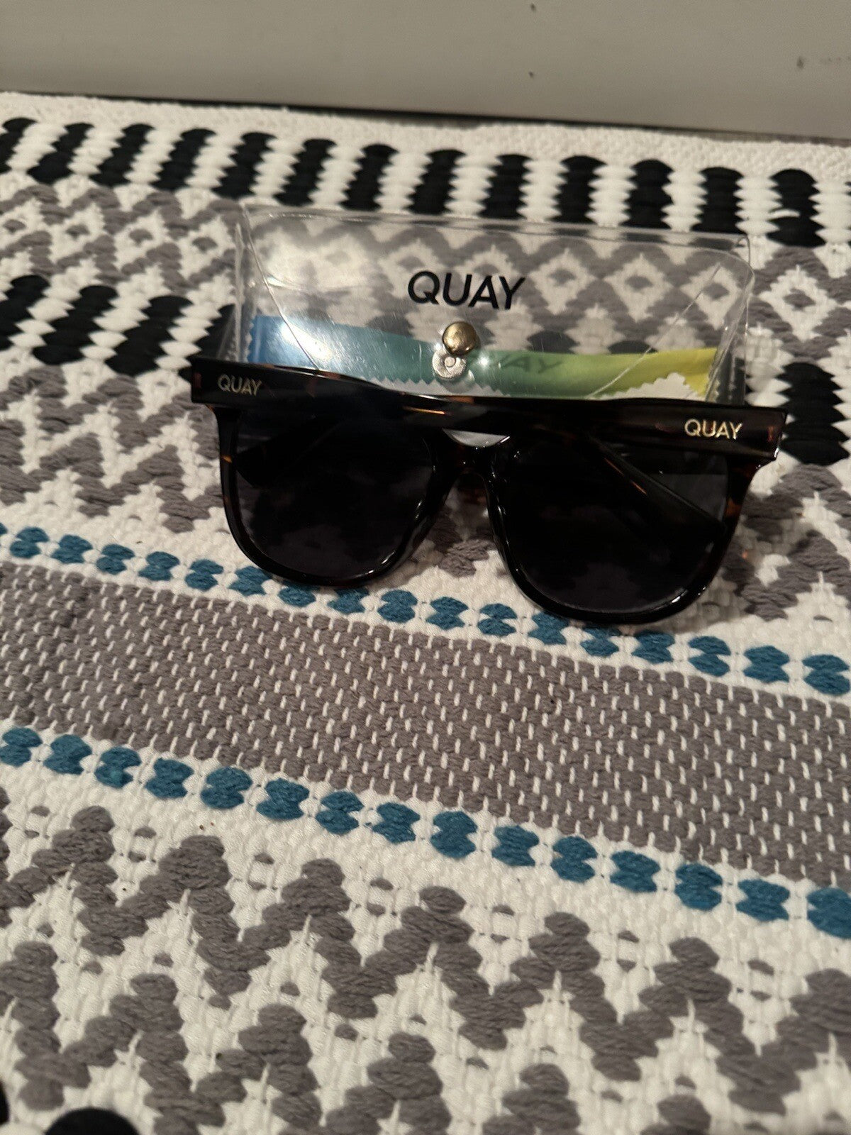 Quay Brown Tortoise Frame Sunglasses W Case 