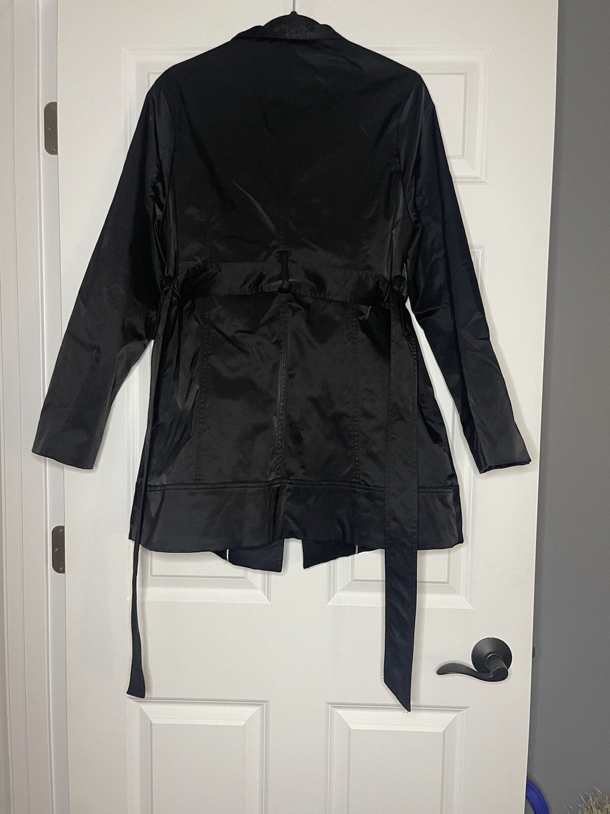 Willi smith coat black large with belt 